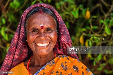 tamil+aunty|5,760 Tamil Ladies Stock Photos & High